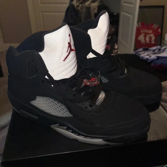 Jordan Men's Black Trainers - Picture 6 of 8